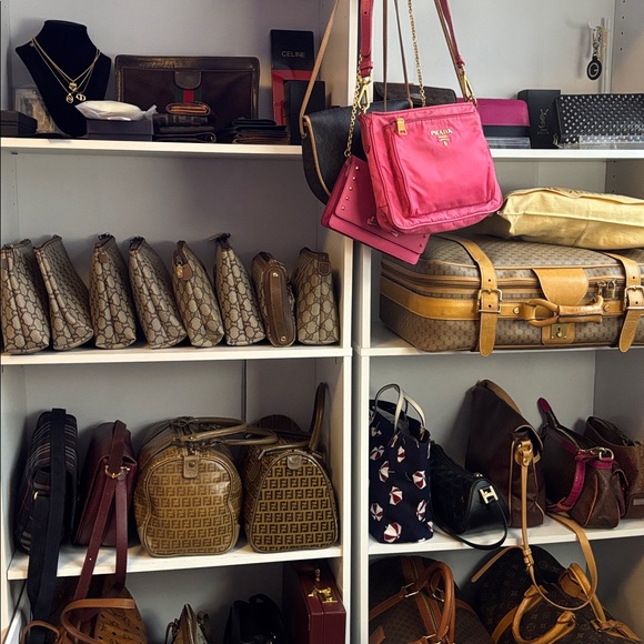 🔥 VTVINTAGELUX IS LIVE!!!! 🔥 - Picture 3 of 5